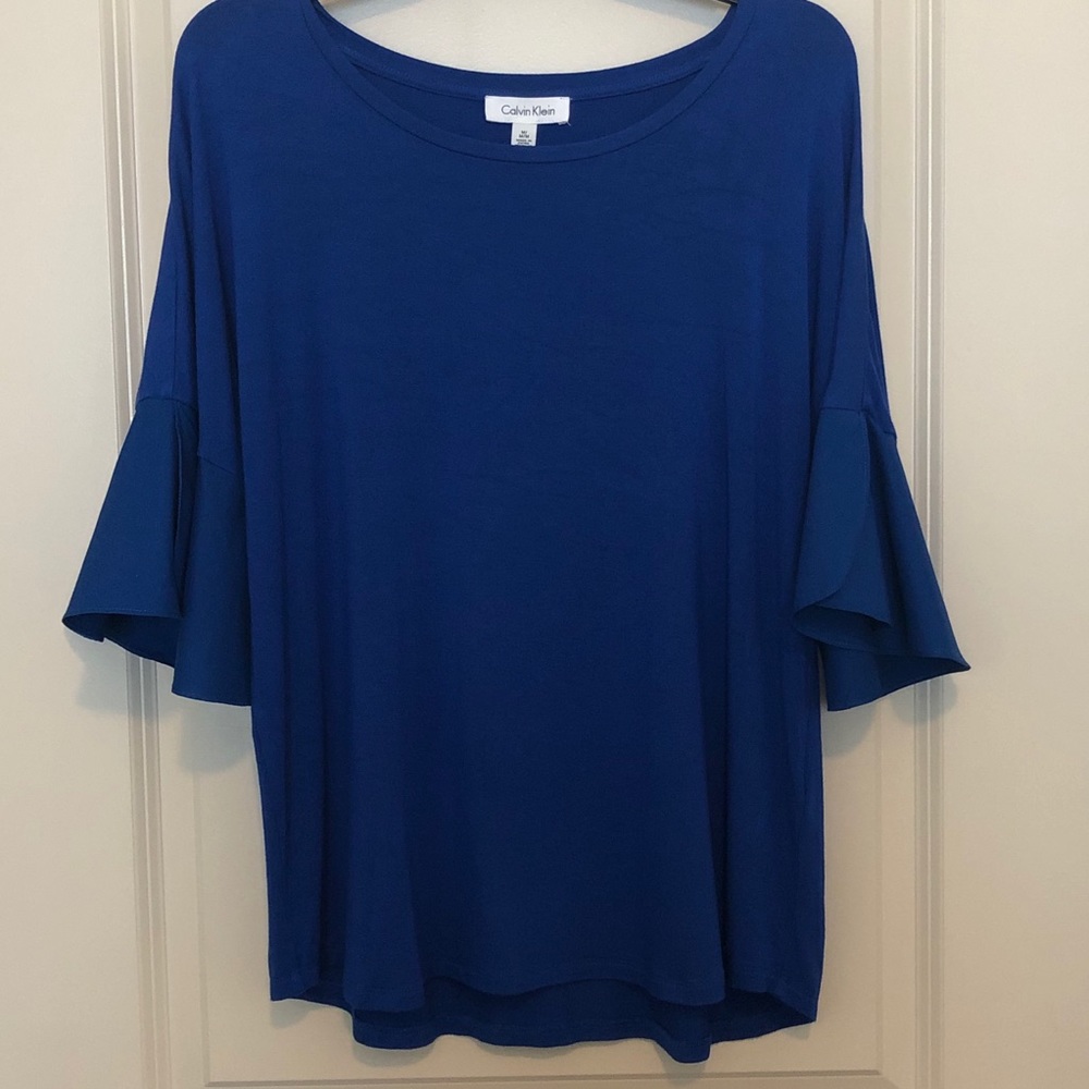 NWOT CALVIN KLEIN Pullover Top
